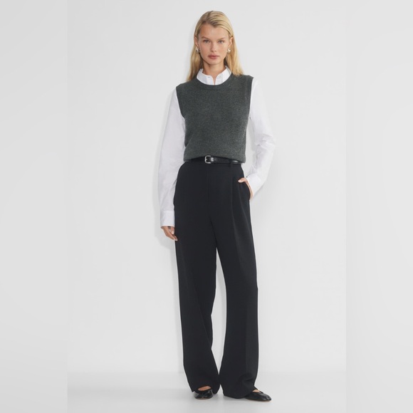 Aritzia Effortless Pants - Perfect Condition - Picture 1 of 1